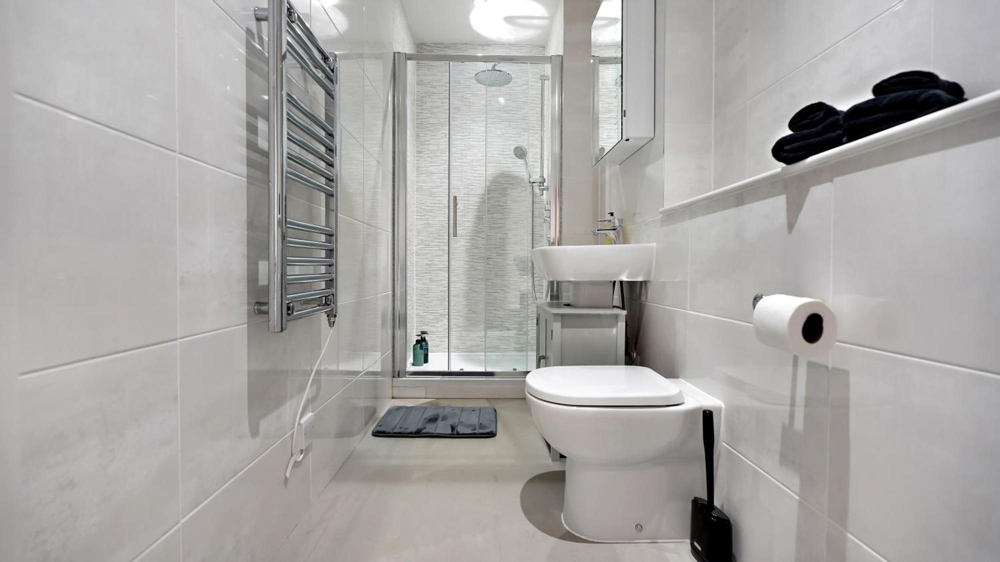 Modern And Spacious Penthouse Apartment In Putney With Free Parking Londyn Zewnętrze zdjęcie